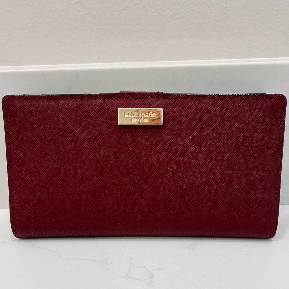 Kate Spade New York Bifold Snap Closure Wallet!